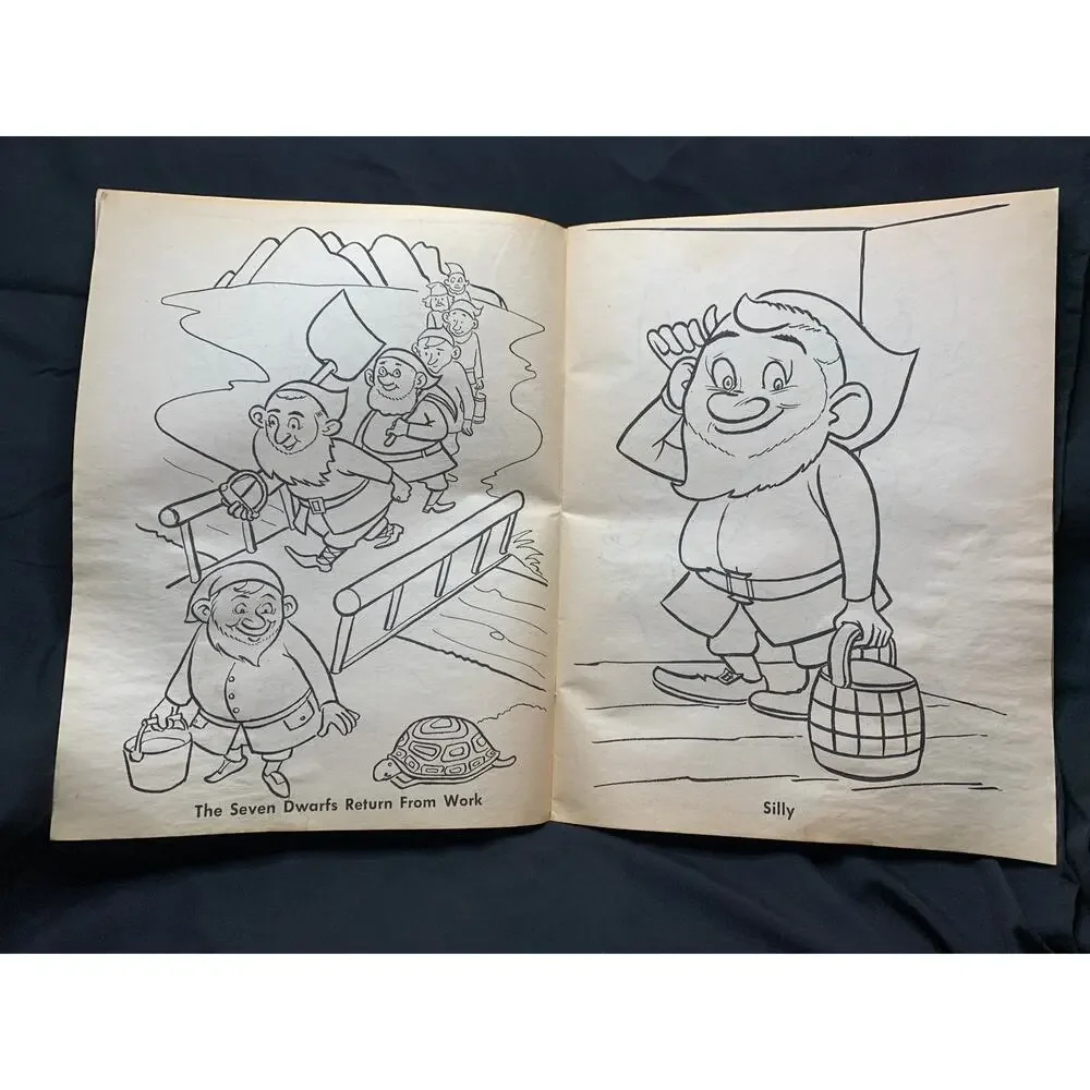 Vintage 1975 Snow White Seven Dwarfs Giant Coloring Book Playmore Unused Rare